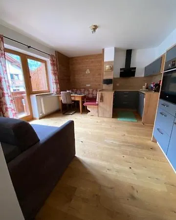 Haus Erika Apartmán *